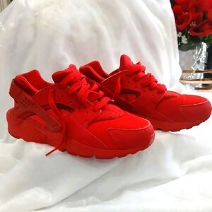 Nike Huarache Kids Vibrant Red Sneakers Size 6.5